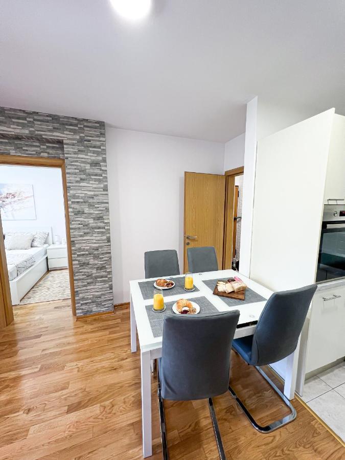 Holiday Star Apartment トロギール エクステリア 写真